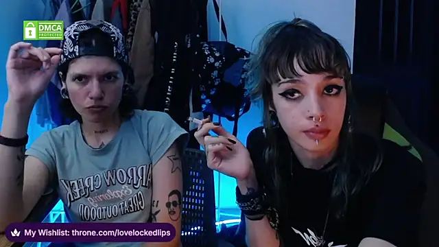 lovelockedlips online show from May 21, 3:26 am