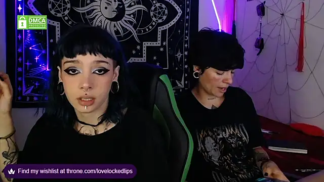 lovelockedlips online show from October 23, 3:16 am