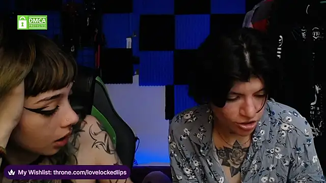 lovelockedlips online show from May 9, 6:22 pm