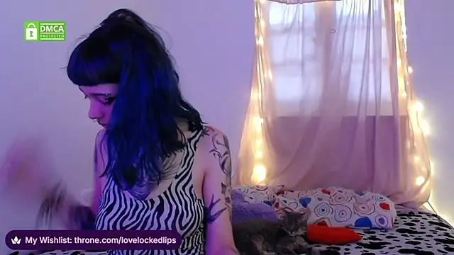 lovelockedlips online show from February 10, 3:55 pm