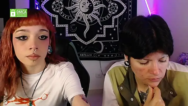 lovelockedlips online show from October 1, 1:33 am