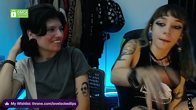 lovelockedlips online show from May 20, 2:41 am