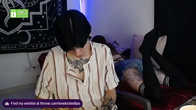 lovelockedlips online show from September 29, 6:31 am