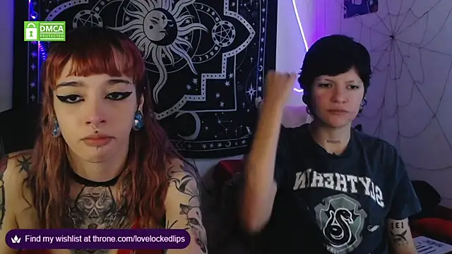 lovelockedlips online show from October 12, 7:37 pm