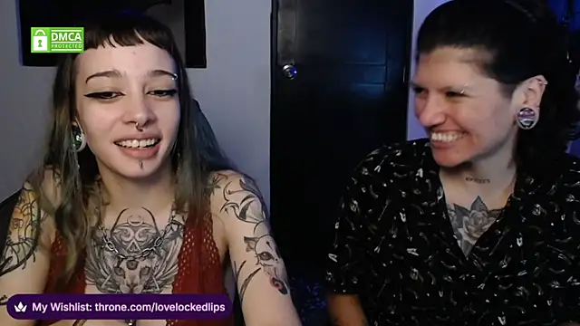lovelockedlips online show from June 20, 4:12 pm