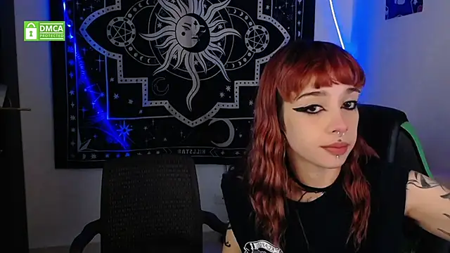 lovelockedlips online show from October 11, 3:07 am