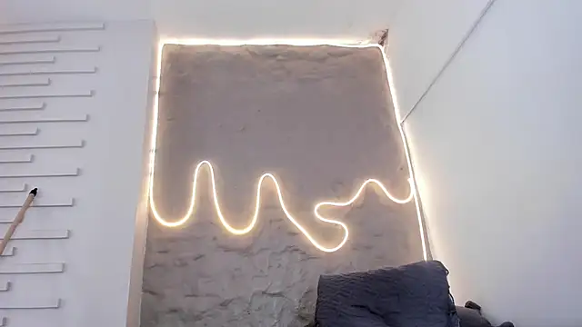 Any Roberth online show from November 14, 12:31 pm