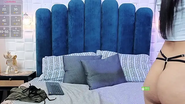 Lili Opal online show from March 6, 12:11 pm