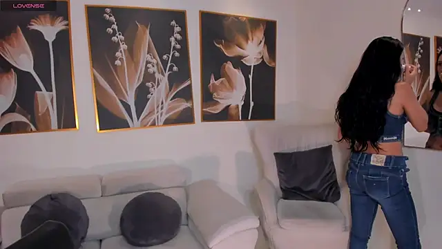 AmaliaCrus online show from April 6, 8:10 pm