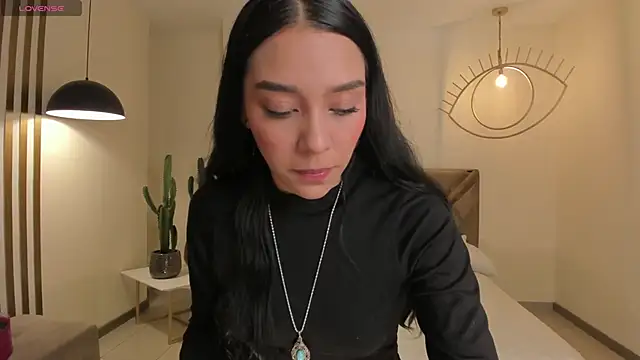 AmaliaCrus online show from November 27, 8:31 pm