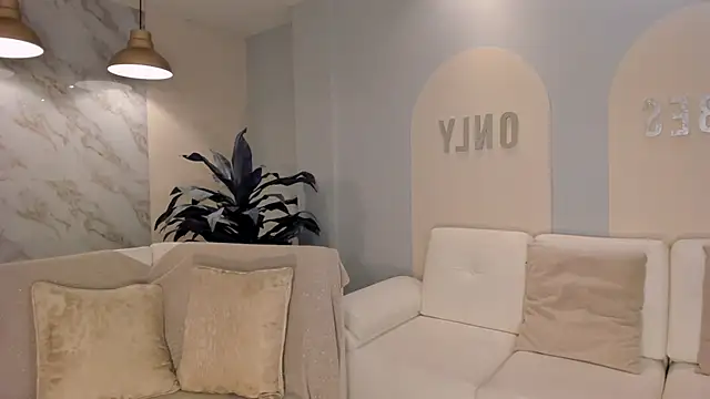 AmaliaCrus online show from December 22, 8:42 pm