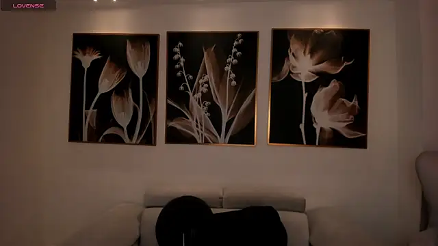 MaiaCollins online show from November 3, 11:36 am