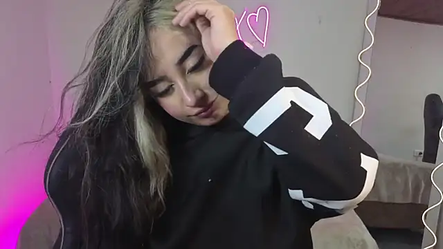 Malory tay1 online show from November 15, 6:56 pm