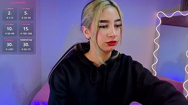 Malory tay1 online show from November 30, 11:22 am