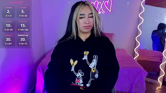 Malory tay1 online show from November 26, 7:03 pm