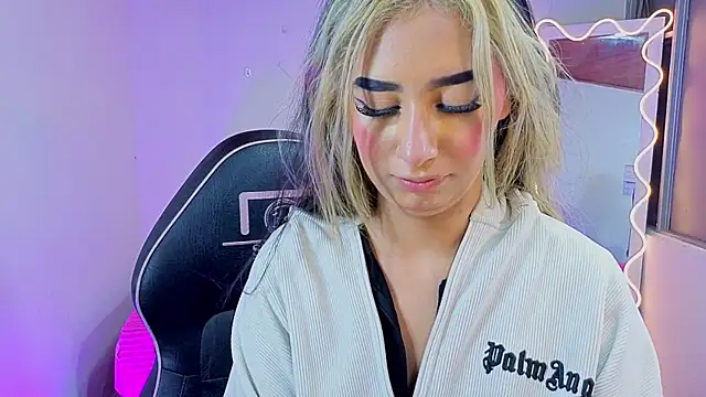 Malory tay1 online show from November 21, 7:02 pm