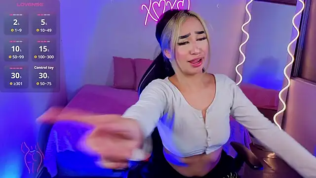 Malory tay1 online show from November 28, 11:32 am