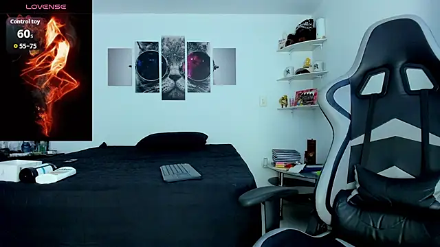 Snapshot of jackdeliciusdick chatting on February 12, 10:26 am jackdeliciusdick online show from February 12, 10:26 am