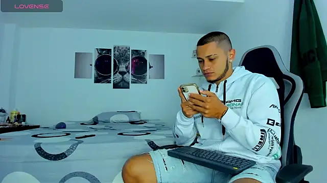 Snapshot of jackdeliciusdick chatting on February 17, 12:13 pm jackdeliciusdick online show from February 17, 12:13 pm