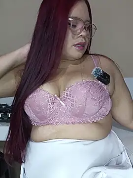 Trilyn25 online show from November 11, 3:01 am