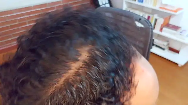 Aronbbc online show from March 6, 3:51 pm