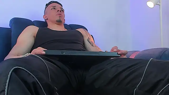 InkAngelo online show from November 27, 3:40 am