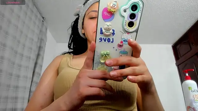 xx chloesex online show from April 11, 4:31 am