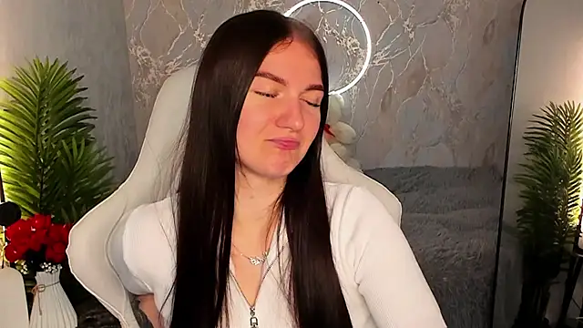 babyisperfect online show from May 31, 1:55 am