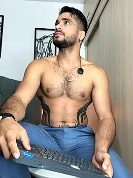 Maximiliano ford online show from January 10, 10:54 am