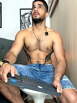 Maximiliano ford online show from January 11, 4:03 pm