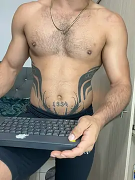 Snapshot of Maximiliano_ford chatting on May 7, 10:29 am Maximiliano ford online show from May 7, 10:29 am