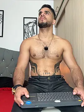 Maximiliano ford online show from December 13, 10:16 pm