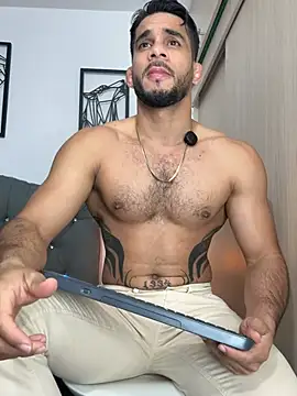 Maximiliano ford online show from January 16, 10:41 am