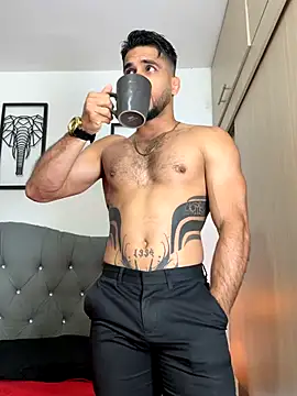 Snapshot of Maximiliano_ford chatting on October 24, 10:14 am Maximiliano ford online show from October 24, 10:14 am