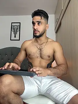 Snapshot of Maximiliano_ford chatting on October 4, 10:50 am Maximiliano ford online show from October 4, 10:50 am