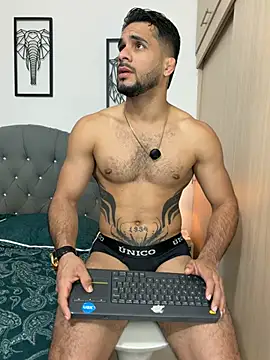 Snapshot of Maximiliano_ford chatting on May 6, 5:17 pm Maximiliano ford online show from May 6, 5:17 pm