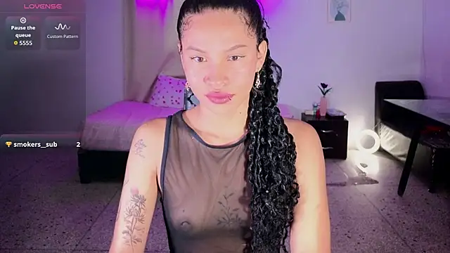 Snapshot of eleselas chatting on October 2, 11:41 pm eleselas online show from October 2, 11:41 pm