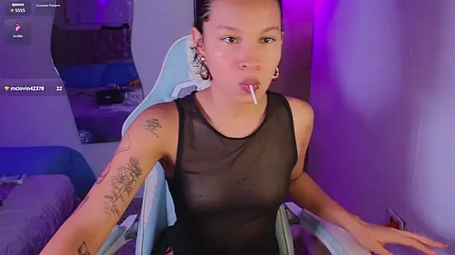 Snapshot of eleselas chatting on November 30, 10:54 pm eleselas online show from November 30, 10:54 pm