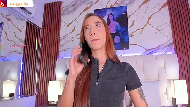 Snapshot of Morggan_Fox_ chatting on December 23, 3:17 am Morggan Fox online show from December 23, 3:17 am