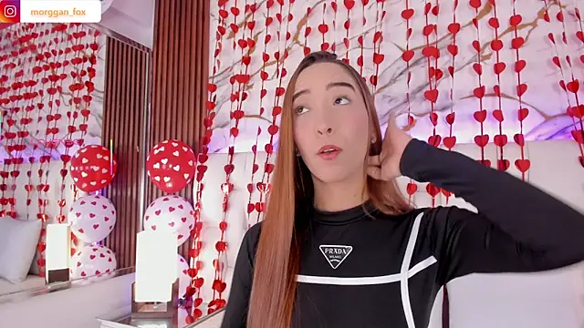 Snapshot of Morggan_Fox_ chatting on February 15, 4:24 am Morggan Fox online show from February 15, 4:24 am