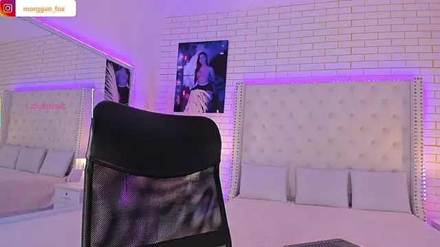 Morggan Fox  online show from November 14, 4:27 am