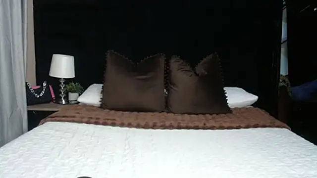 sexdevolxx online show from April 8, 5:09 am