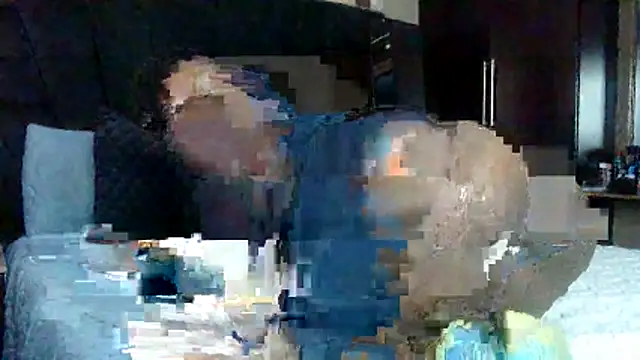 Snapshot of sexdevolxx chatting on June 16, 11:21 am sexdevolxx online show from June 16, 11:21 am