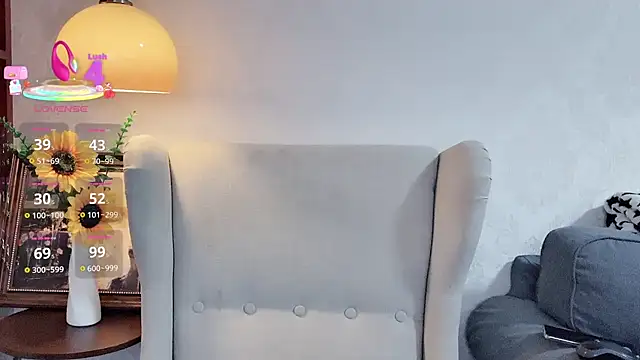 Snapshot of NovaNana chatting on March 22, 4:26 pm NovaNana online show from March 22, 4:26 pm