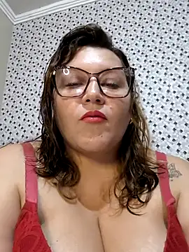 Snapshot of veludolunar chatting on March 18, 9:43 pm veludolunar online show from March 18, 9:43 pm