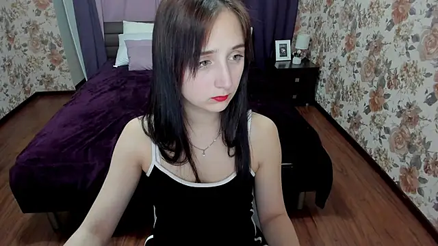 JulietMonli online show from September 12, 5:13 pm
