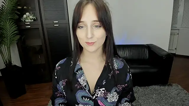 JulietMonli online show from October 6, 7:14 pm