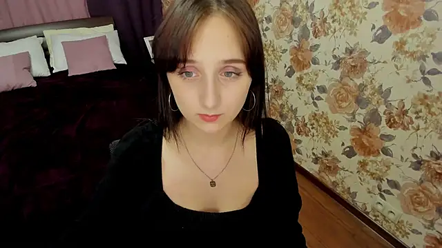 JulietMonli online show from September 24, 7:09 pm