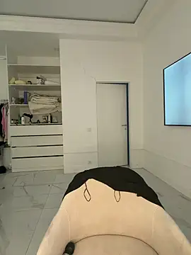 Amy Sky  online show from April 10, 5:31 pm