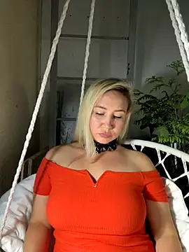 Snapshot of Nikusia chatting on September 26, 4:14 pm Nikusia online show from September 26, 4:14 pm